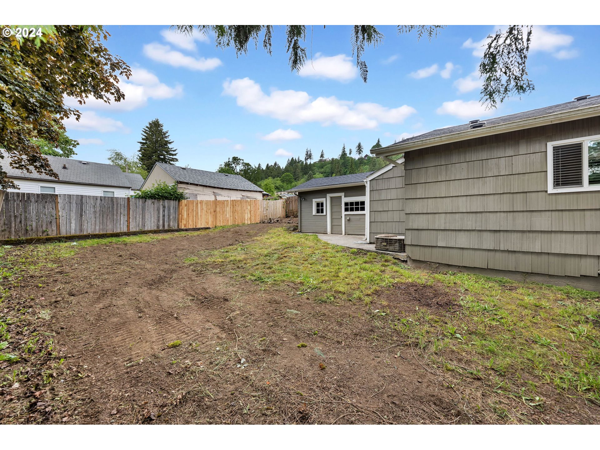 825 Northwest Greeley Street Camas, WA 98607 - Photo 25 of 27 a view of a backyard