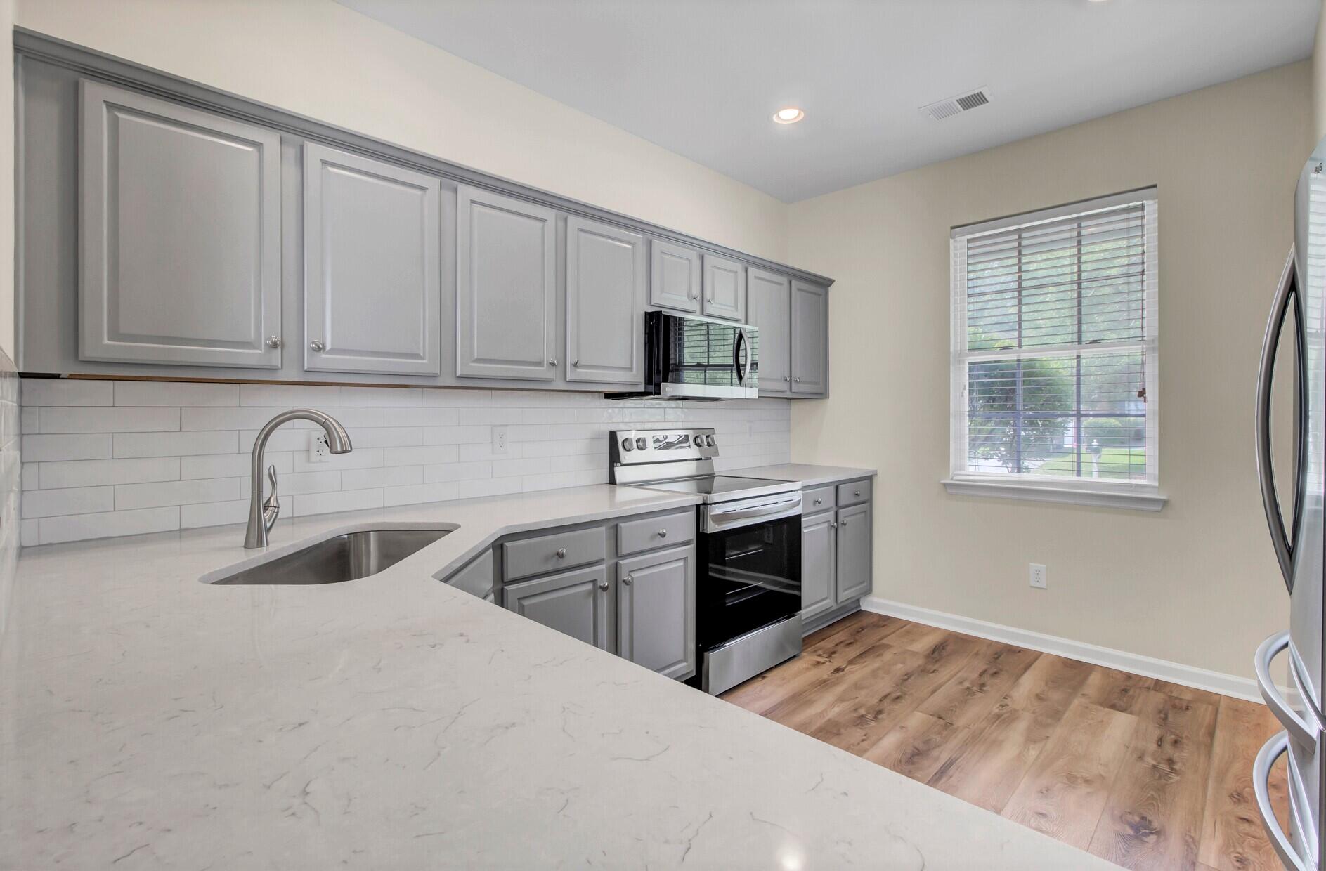 1522 Royal Colony Road Johns Island, SC 29455 - Photo 9 of 52 10_10_mls