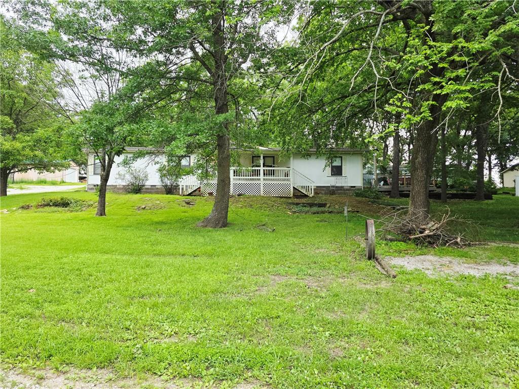 58 Longview Pleasanton, KS 66075 - Photo 1 of 45
