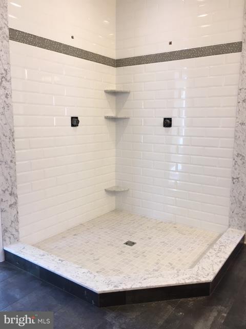 6605 West Lakeridge Road New Market, MD 21774 - Photo 8 of 24 Master Bath before glass installation built for 2