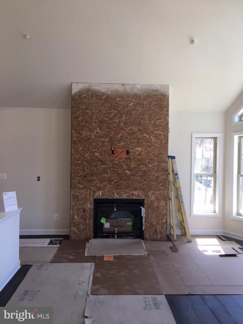 6605 West Lakeridge Road New Market, MD 21774 - Photo 10 of 24 Gas FP to have stone surround completion end May