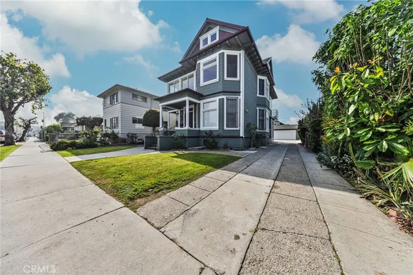 $1,499,000 | 2722 West 15th Street, Los Angeles, CA 90006