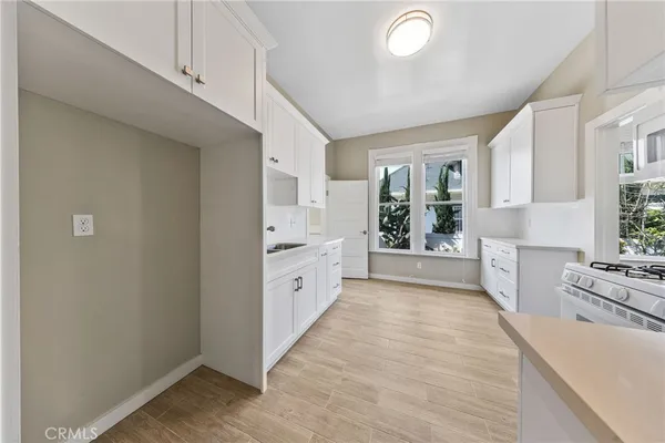 $1,499,000 | 2722 West 15th Street, Los Angeles, CA 90006