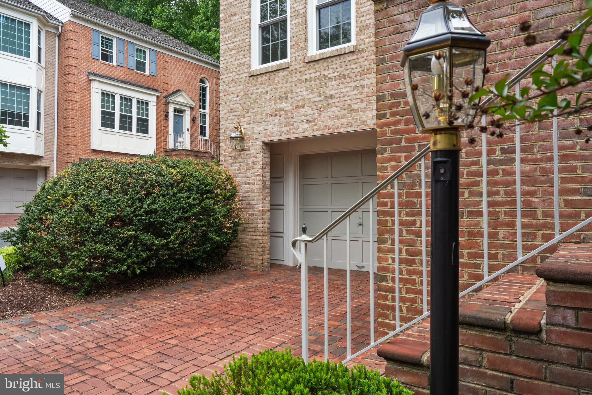 8015 Quarry Ridge Way Bethesda, MD 20817 - Photo 2 of 65