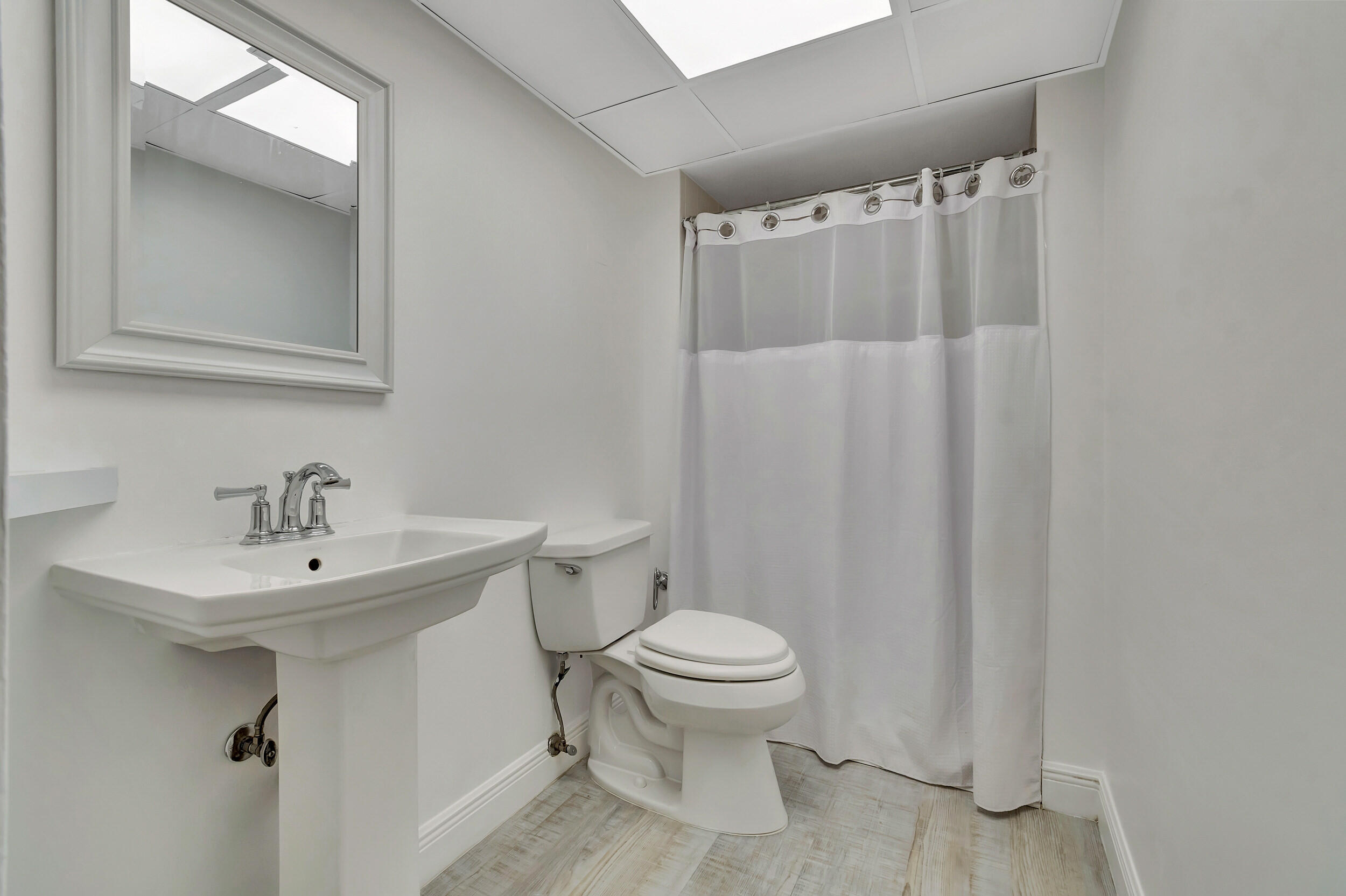 460 Northwest 20th Street, Unit 211 Boca Raton, FL 33431 - Photo 11 of 44 Primary Bathroom