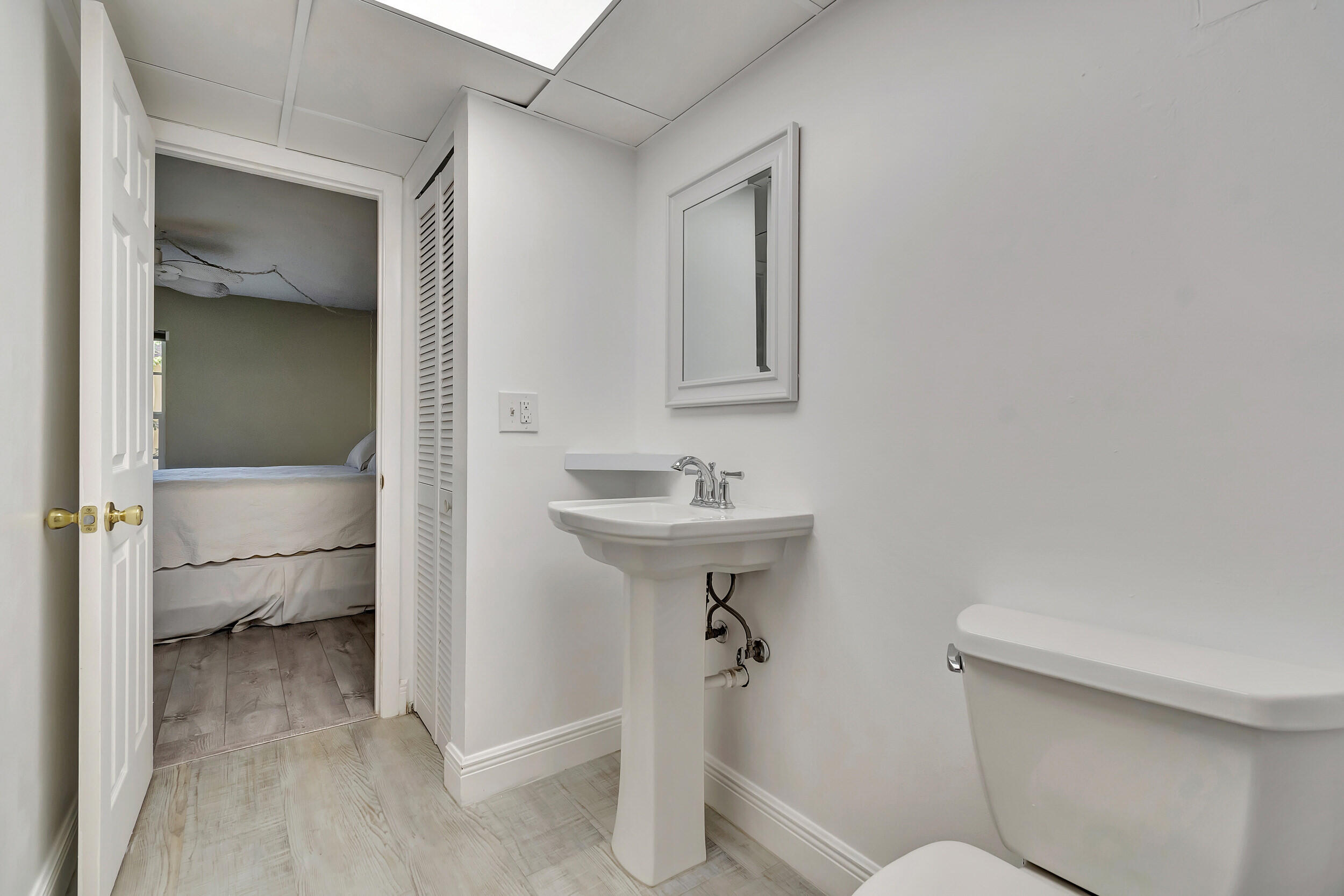 460 Northwest 20th Street, Unit 211 Boca Raton, FL 33431 - Photo 13 of 44 Primary Bathroom