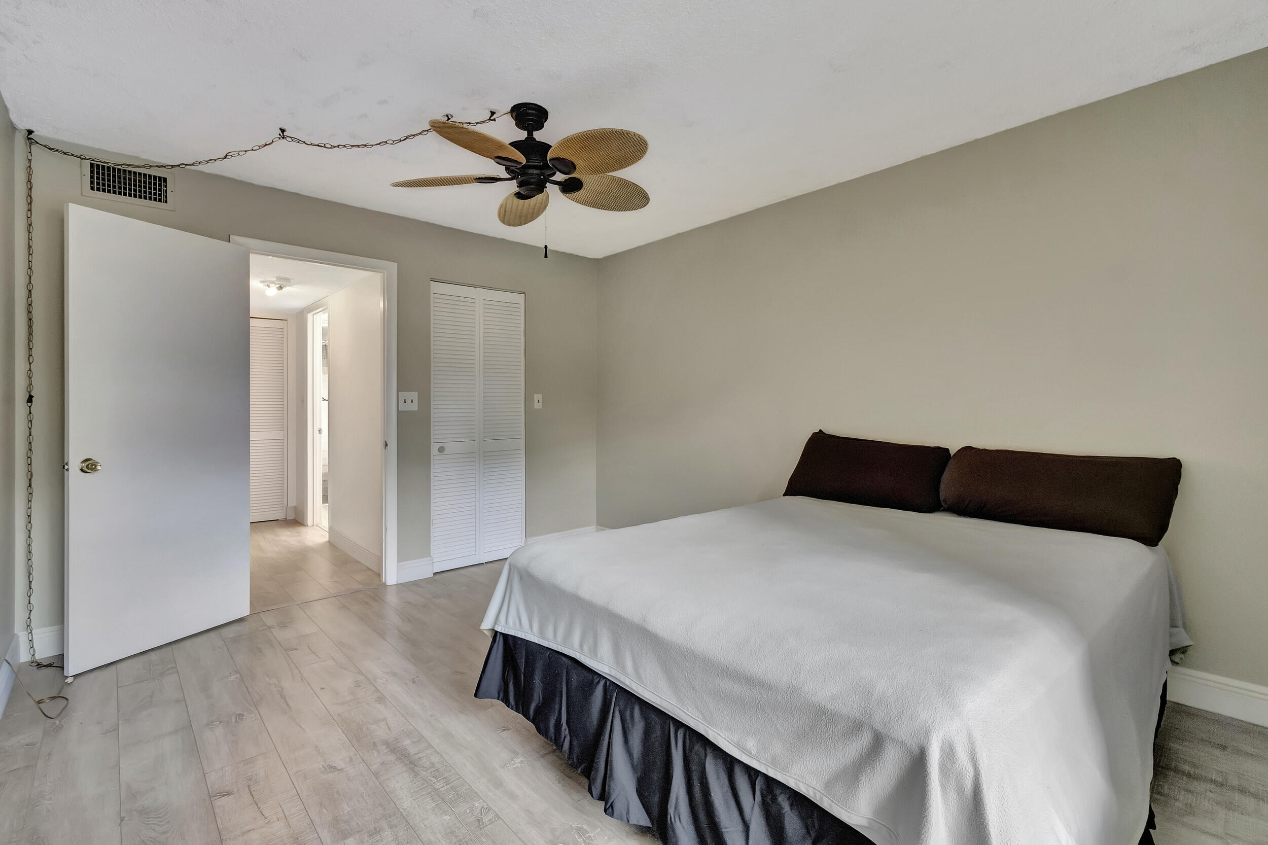460 Northwest 20th Street, Unit 211 Boca Raton, FL 33431 - Photo 20 of 44 2nd Bedroom