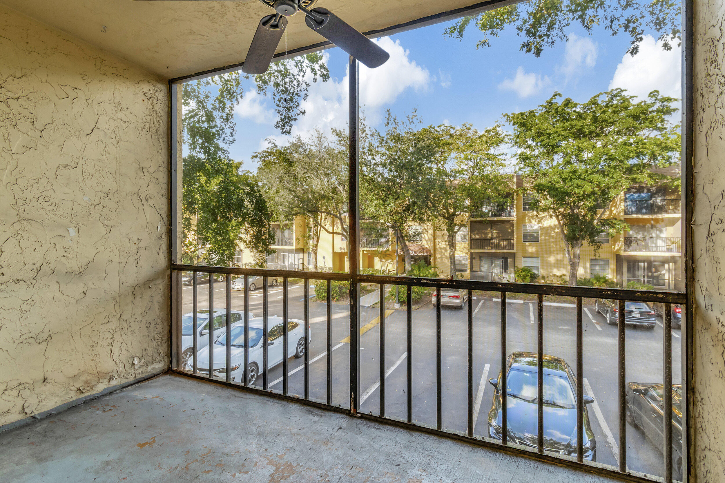 460 Northwest 20th Street, Unit 211 Boca Raton, FL 33431 - Photo 28 of 44 Screened in Patio
