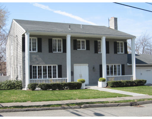 20 Gerald Road Marblehead, MA 01945 - Photo 1 of 18 a front view of a house