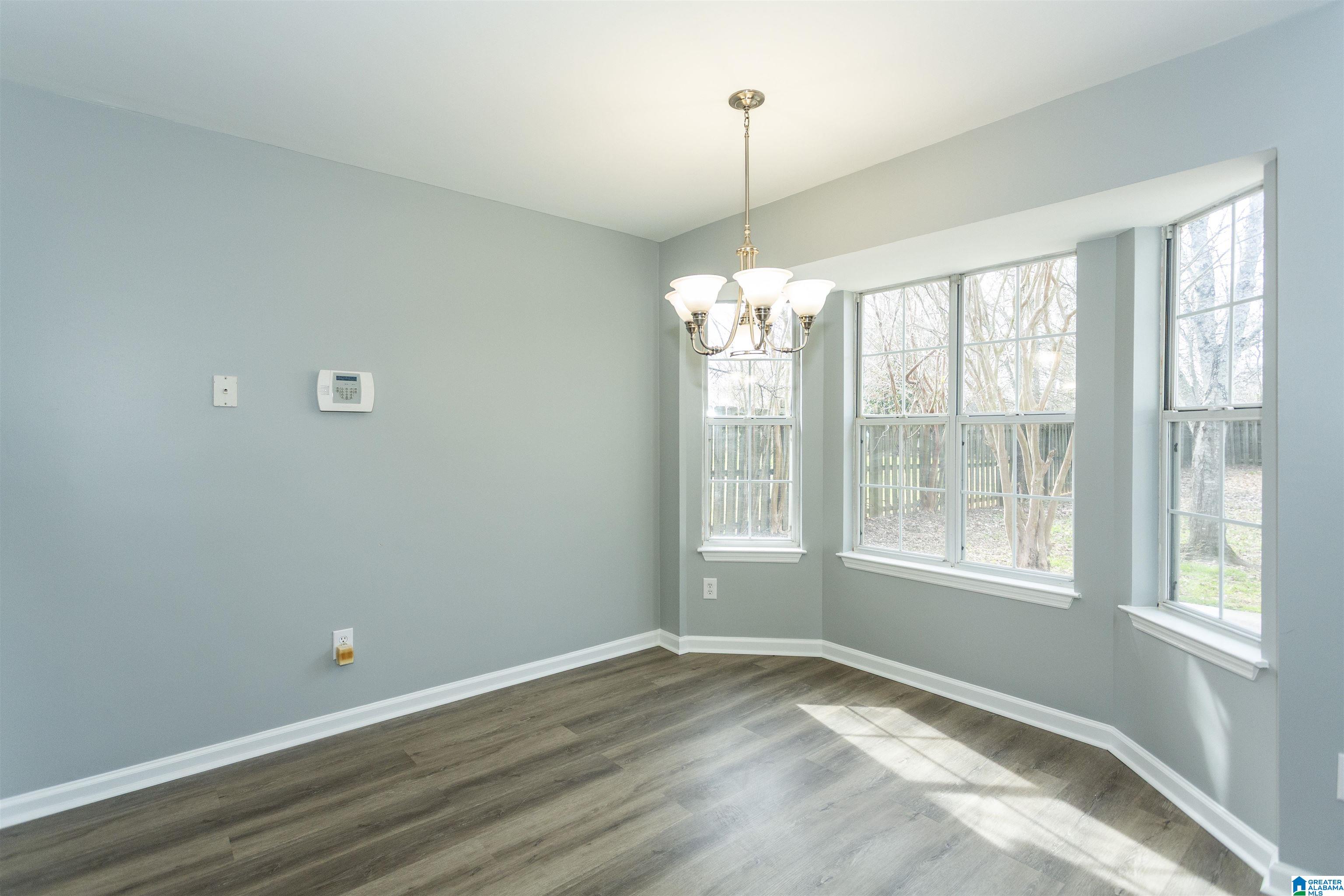 1636 Eastern Valley Road Bessemer, AL 35022 - Photo 10 of 28
