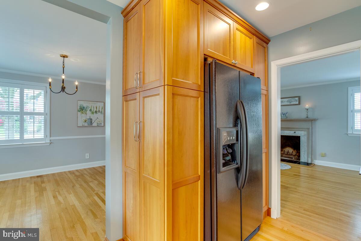 33 Dunmore Road Baltimore, MD 21228 - Photo 24 of 78 2 spacious pantry cabinets