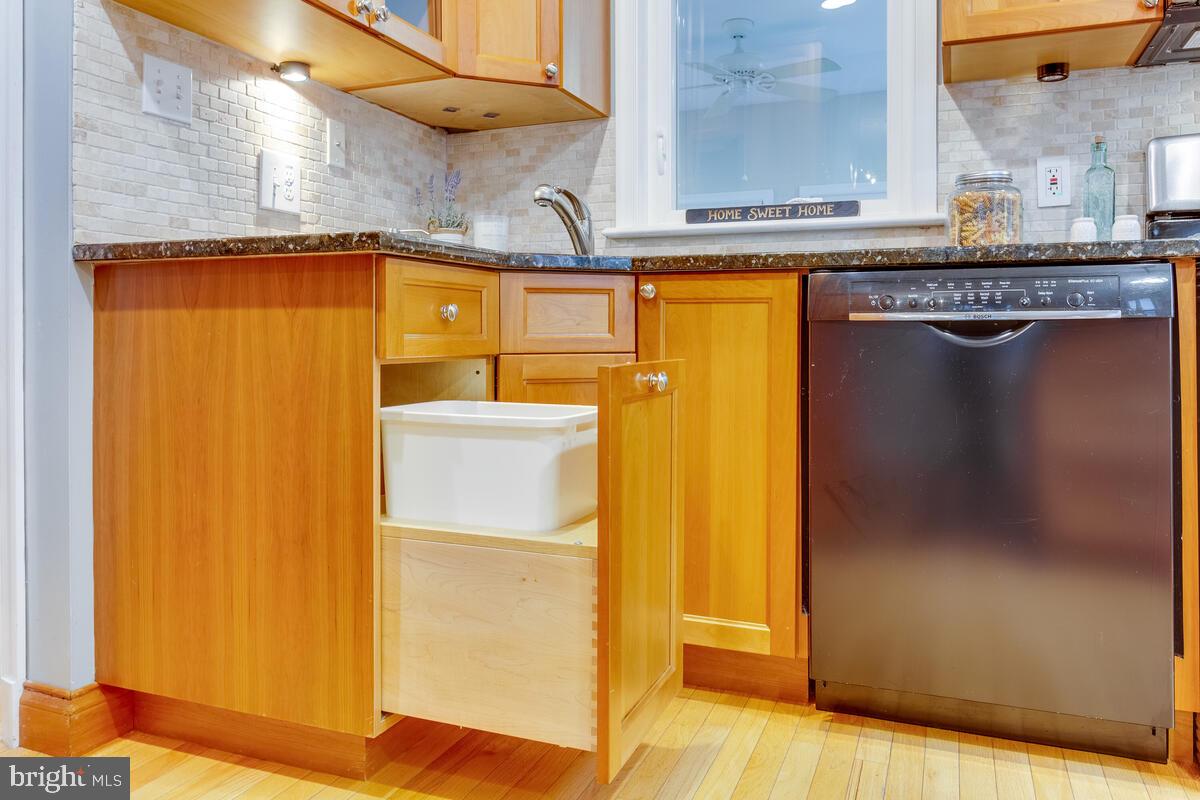 33 Dunmore Road Baltimore, MD 21228 - Photo 27 of 78 Pullout built-in trash bin