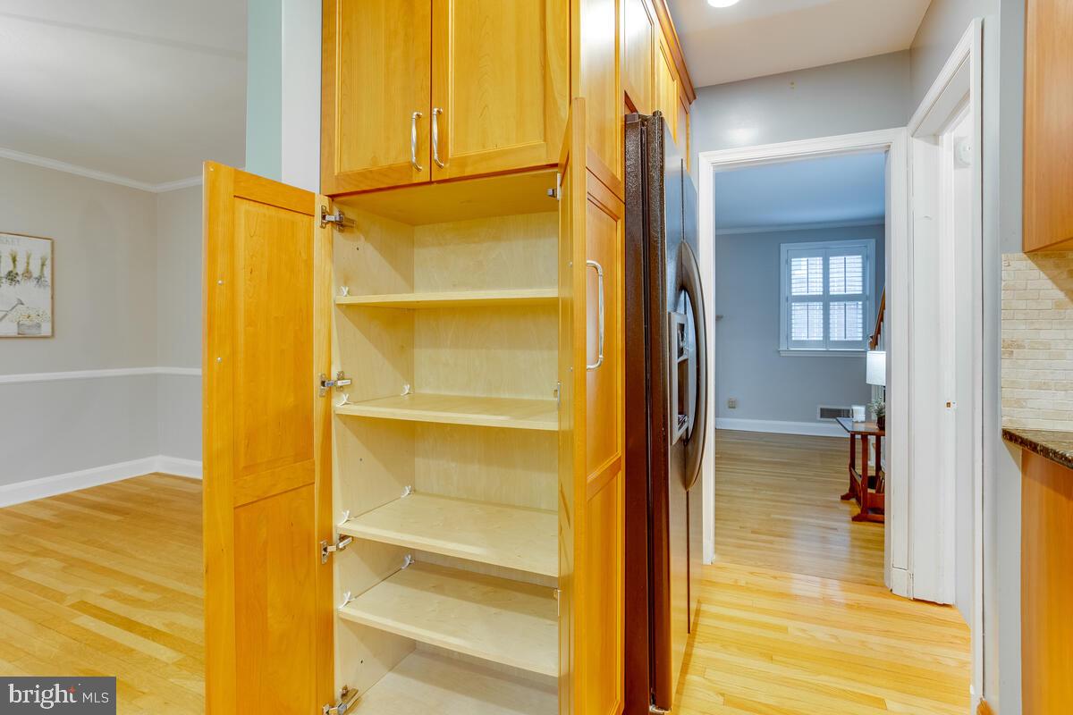 33 Dunmore Road Baltimore, MD 21228 - Photo 28 of 78 a bathroom with a tub