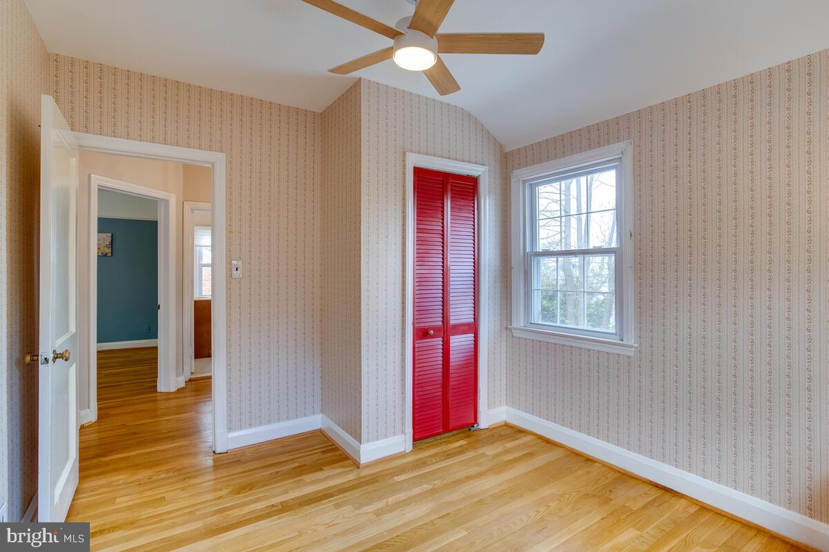 33 Dunmore Road Baltimore, MD 21228 - Photo 48 of 78 Bedroom 3, closet, ceiling fan