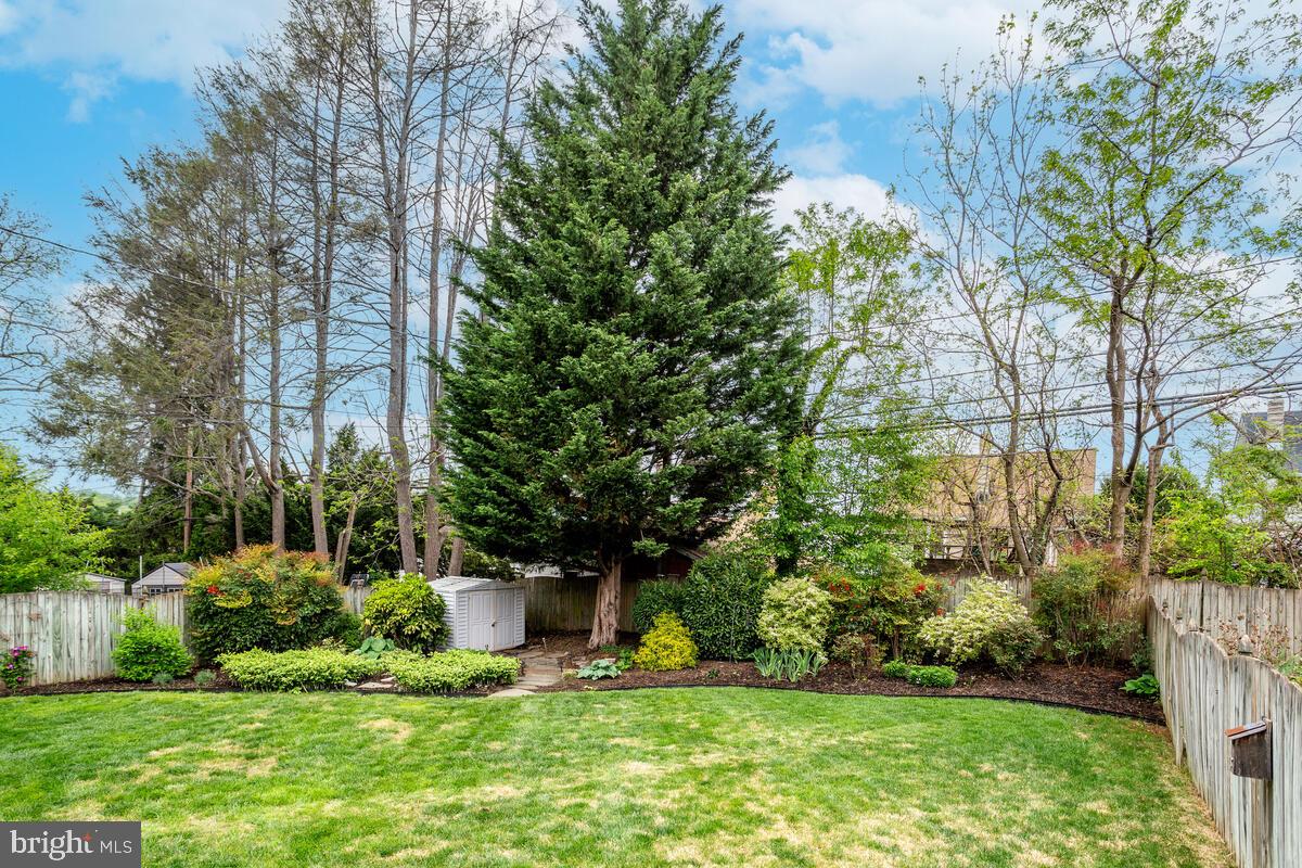 33 Dunmore Road Baltimore, MD 21228 - Photo 66 of 78 Lovely landscaped backyard