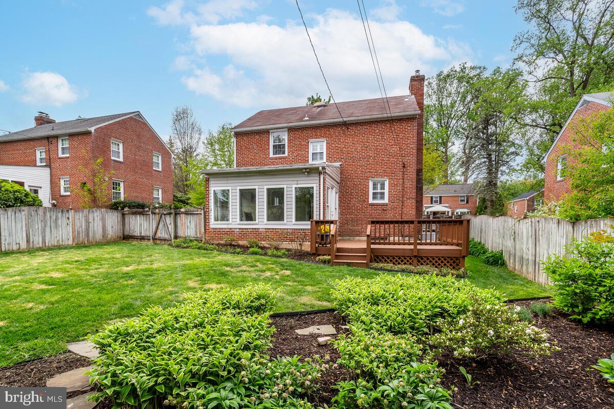 33 Dunmore Road Baltimore, MD 21228 - Photo 70 of 78 a view of a house with backyard and sitting area