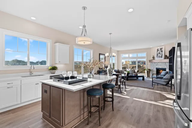 $684,900 | 1382 Prairie Creek Boulevard, Unit 15D, Oconomowoc, WI 53066