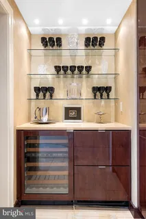 $2,250,000 | 233 South 6th Street, Unit 2009, Philadelphia, PA 19106