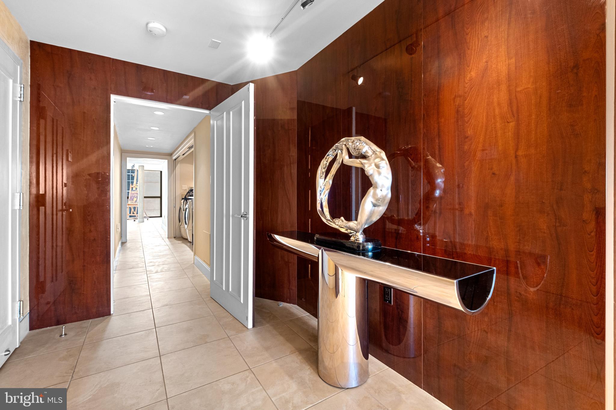 233 South 6th Street, Unit 2009 Philadelphia, PA 19106 - Photo 22 of 55