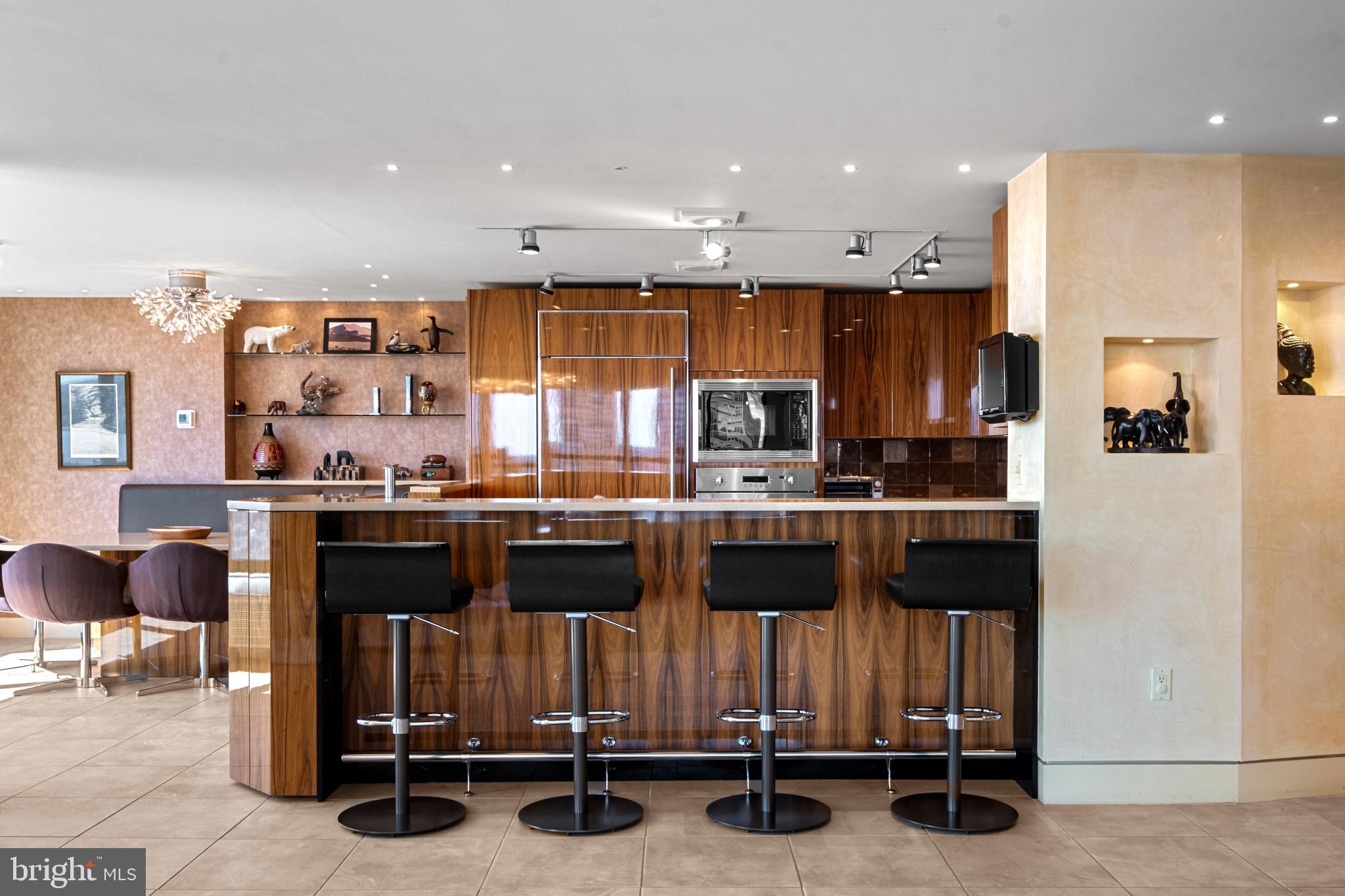 233 South 6th Street, Unit 2009 Philadelphia, PA 19106 - Photo 3 of 55