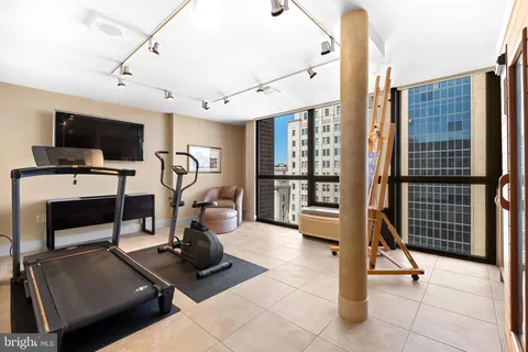 $2,250,000 | 233 South 6th Street, Unit 2009, Philadelphia, PA 19106
