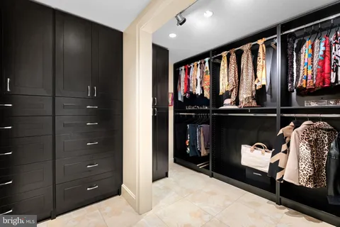 $2,250,000 | 233 South 6th Street, Unit 2009, Philadelphia, PA 19106