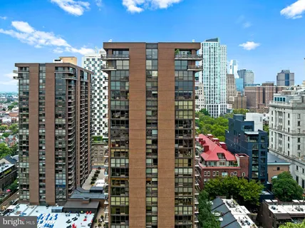 $2,250,000 | 233 South 6th Street, Unit 2009, Philadelphia, PA 19106