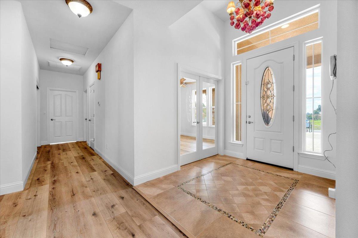 35221 John Albert Drive Madera, CA 93636 - Photo 11 of 22 a view of livingroom with hallway