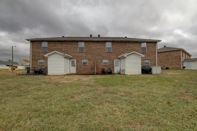 $830 | 363 Peabody Drive, Unit 4, Clarksville, TN 37042