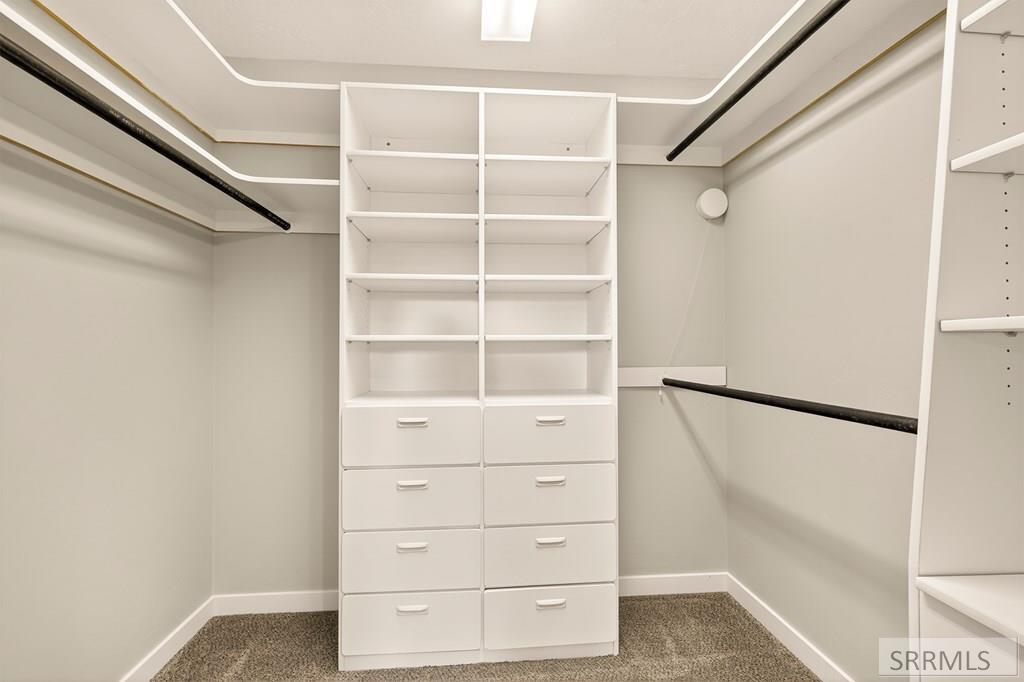 9233 South Ammon Road Idaho Falls, ID 83406 - Photo 14 of 40 Closet