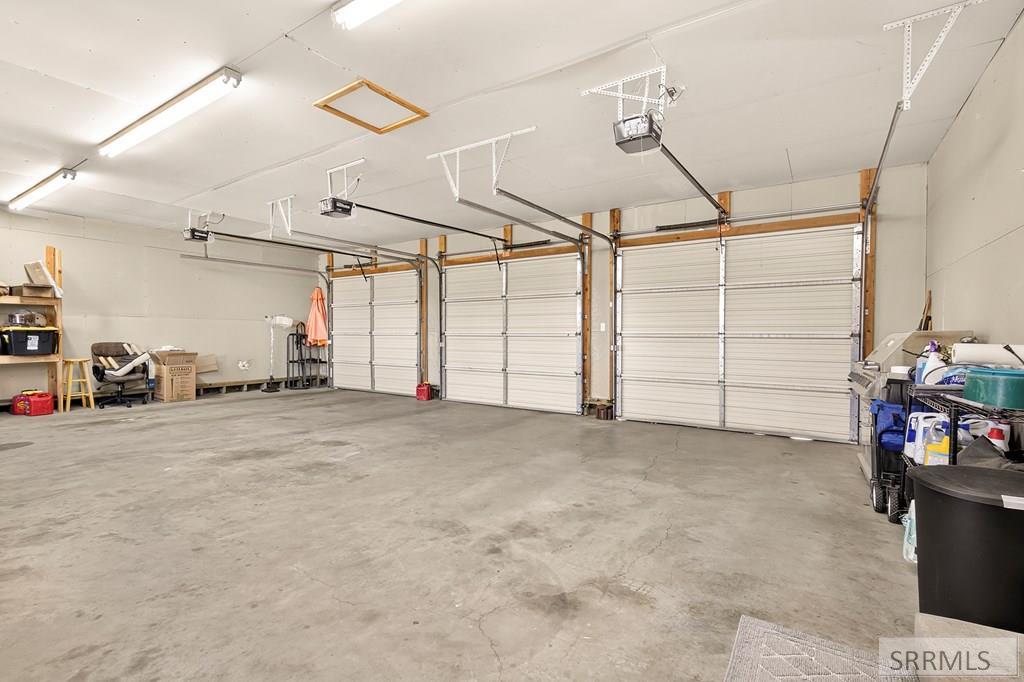 9233 South Ammon Road Idaho Falls, ID 83406 - Photo 22 of 40 Garage