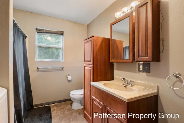 $199,900 | 277 East Baker Street, Twin Lake, MI 49457