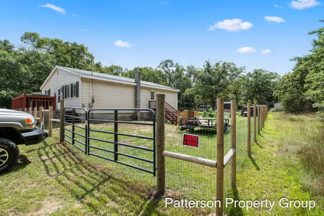 $199,900 | 277 East Baker Street, Twin Lake, MI 49457