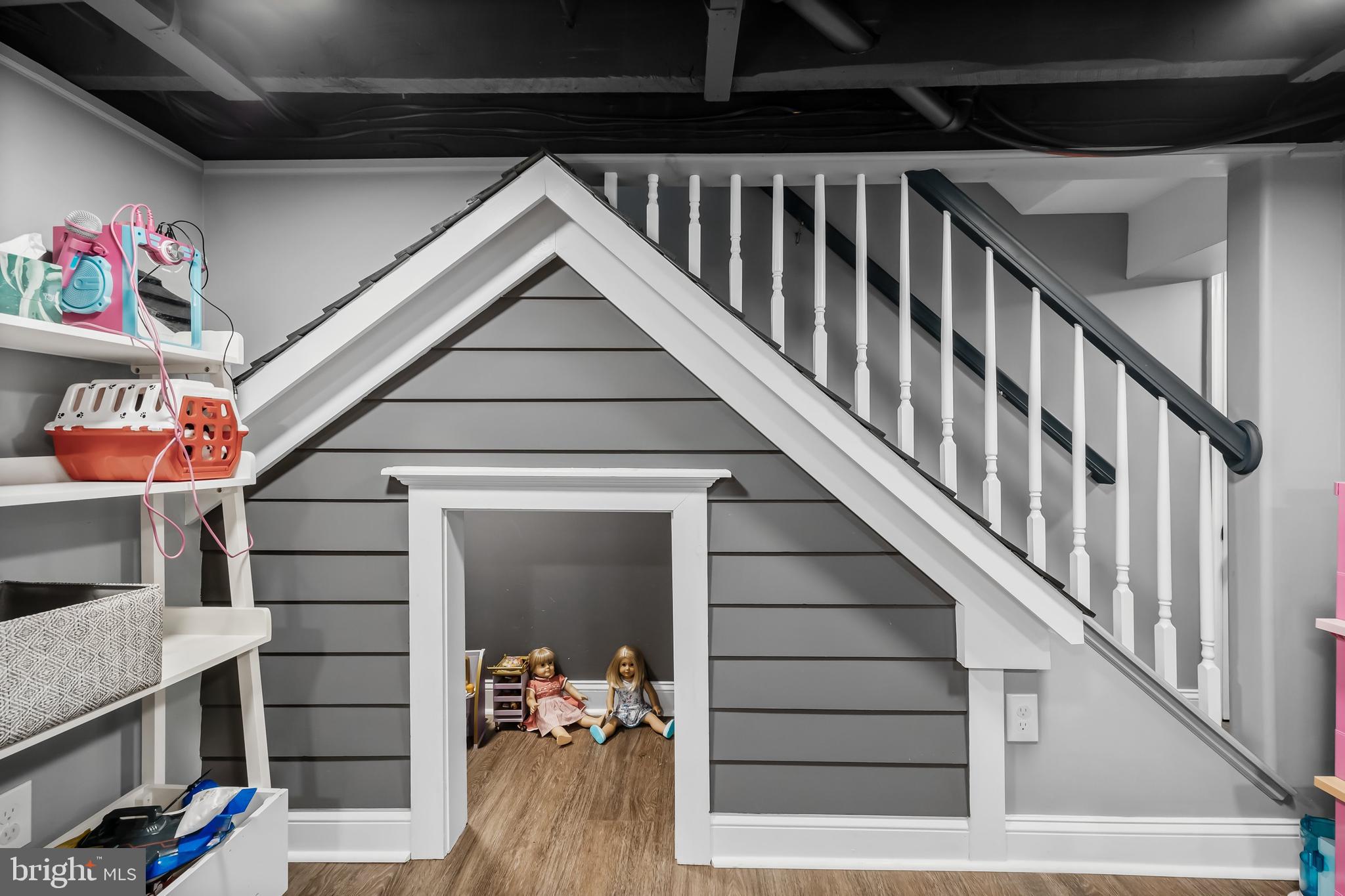 43 Estaugh Avenue Haddonfield, NJ 08033 - Photo 33 of 38 a view of entryway