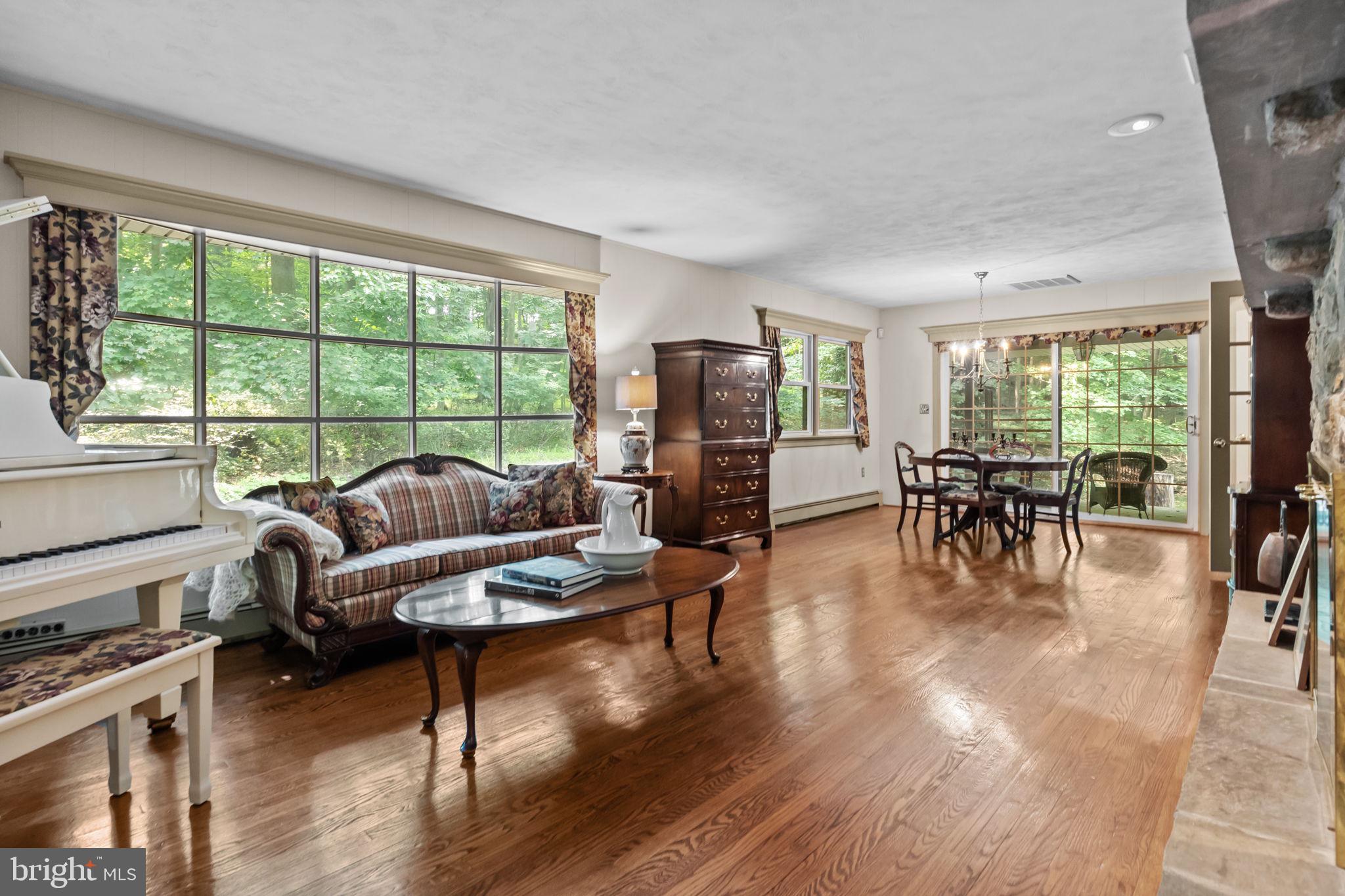 405 Skunk Hollow Road Chalfont, PA 18914 - Photo 14 of 46 Living Room