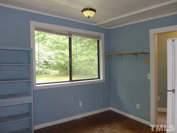 $2,895 | 200 East Poplar Avenue, Carrboro, NC 27510