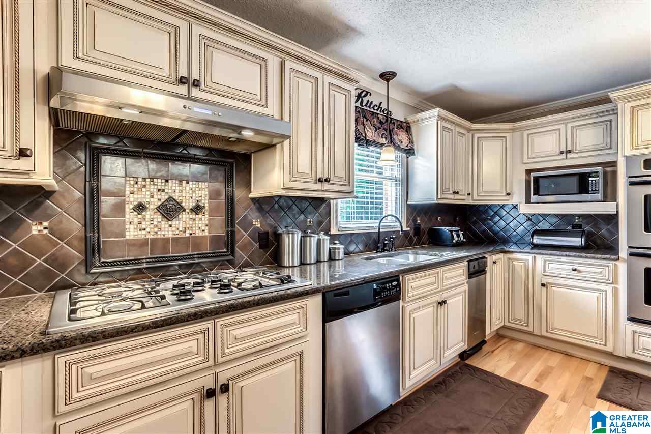 3973 Spring Valley Road Birmingham, AL 35223 - Photo 15 of 38