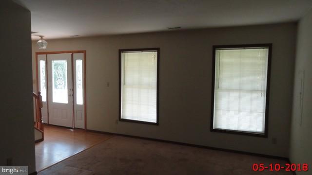 1490 Ash Road St. Leonard, MD 20685 - Photo 6 of 14 Living Room