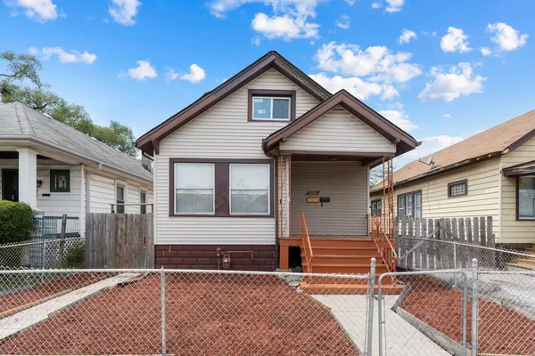 $3,500 | 10150 South Wentworth Avenue, Chicago, IL 60628