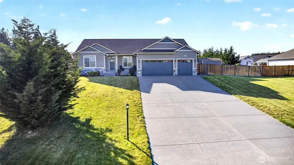 $730,000 | 12111 Maxvale Hill Court Southeast, Yelm, WA 98597