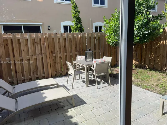 $3,100 | 2423 Southeast 11th Street, Homestead, FL 33035