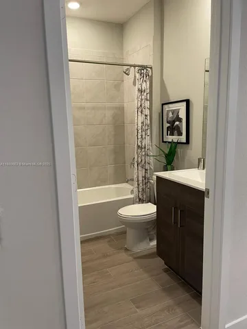 $3,100 | 2423 Southeast 11th Street, Homestead, FL 33035