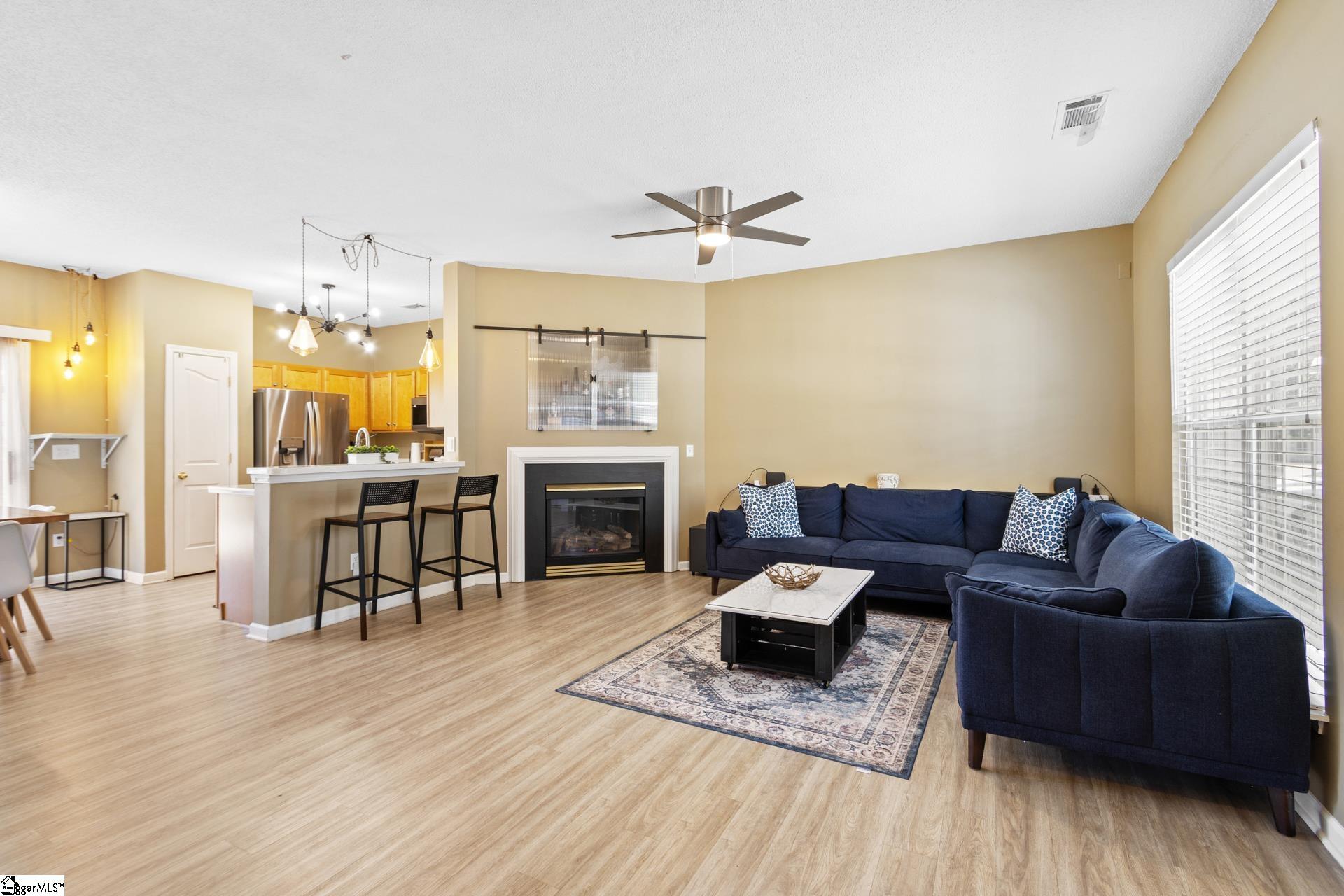 8 Sunfield Court Greer, SC 29650 - Photo 5 of 46