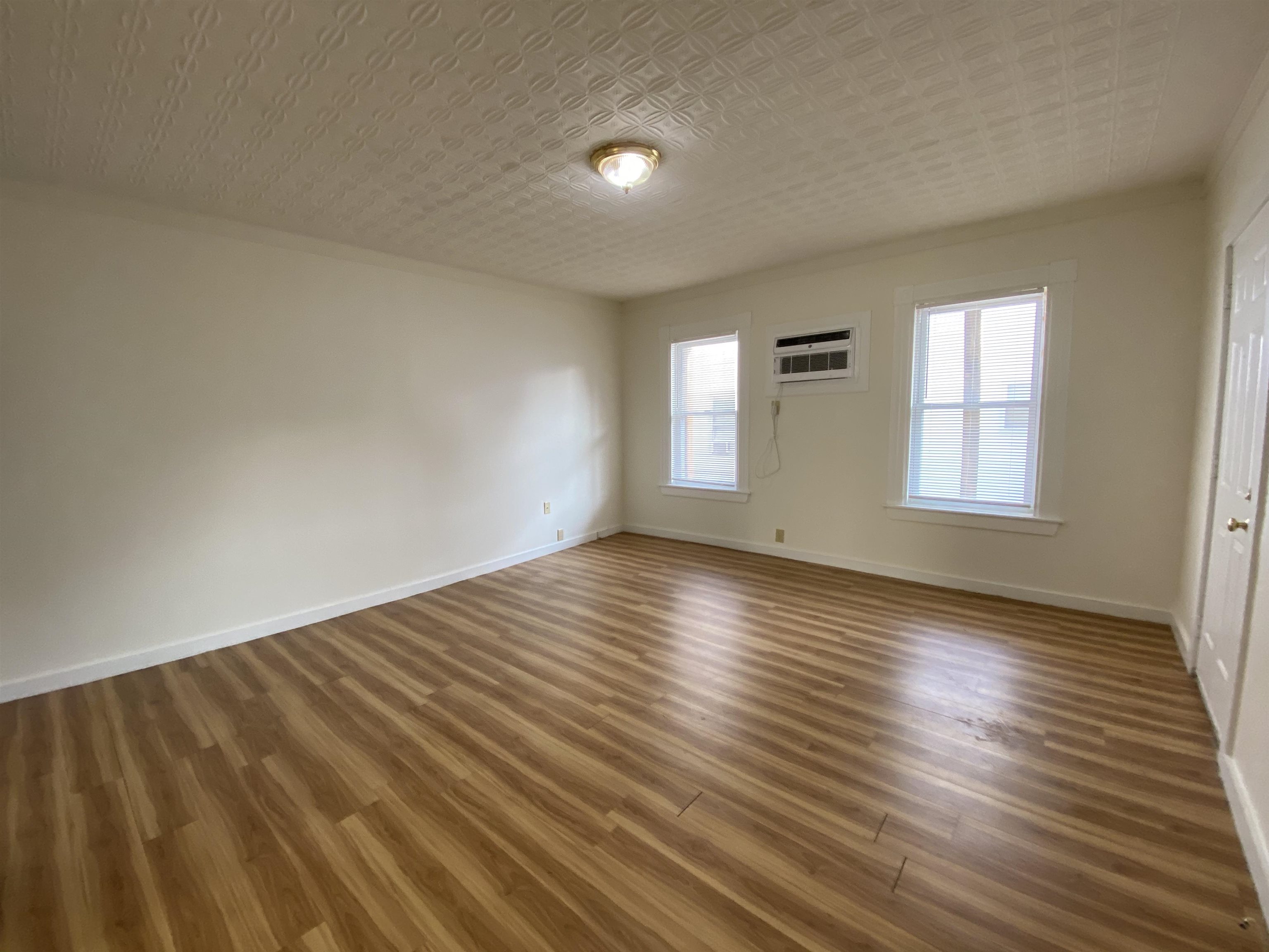 93 Second Street, Unit 1W Manchester, NH 03102 - Photo 15 of 27