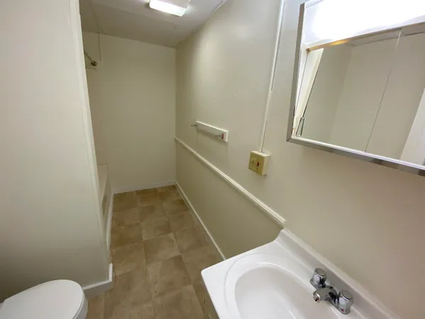 $1,628 | 93 Second Street, Unit 1W, Manchester, NH 03102