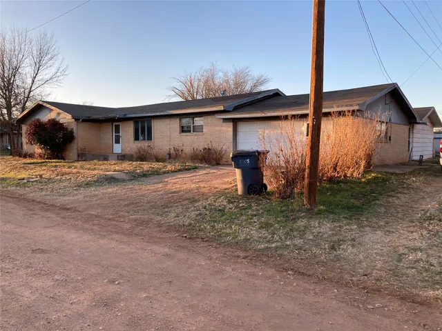 $1,200 | 1320 Moody Street, Paducah, TX 79248