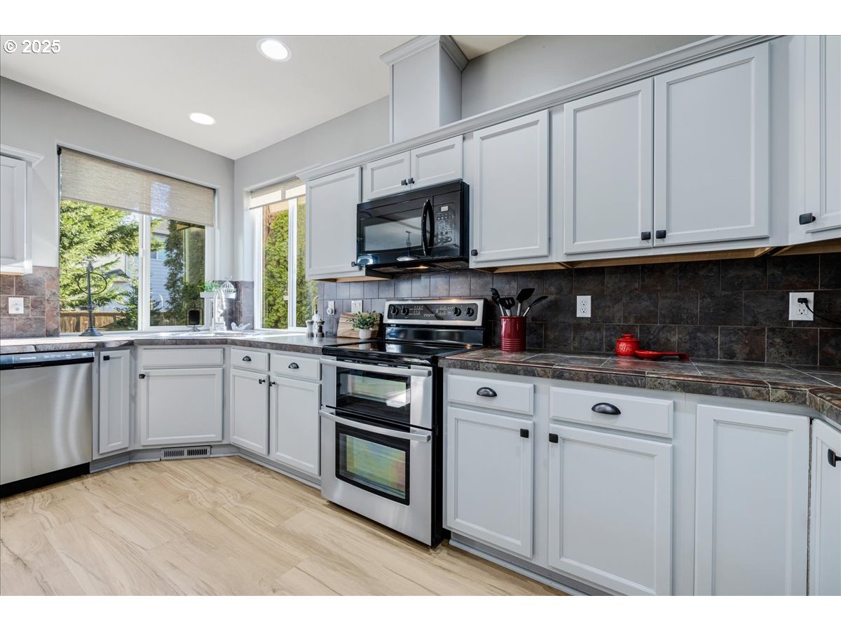 3641 Ebbets Street Forest Grove, OR 97116 - Photo 21 of 48 Gallery Image 21