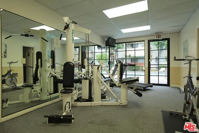 $2,500 | 5000 South Centinela Avenue, Unit 325, Los Angeles, CA 90066