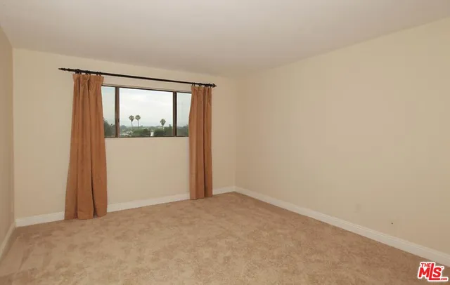$2,500 | 5000 South Centinela Avenue, Unit 325, Los Angeles, CA 90066