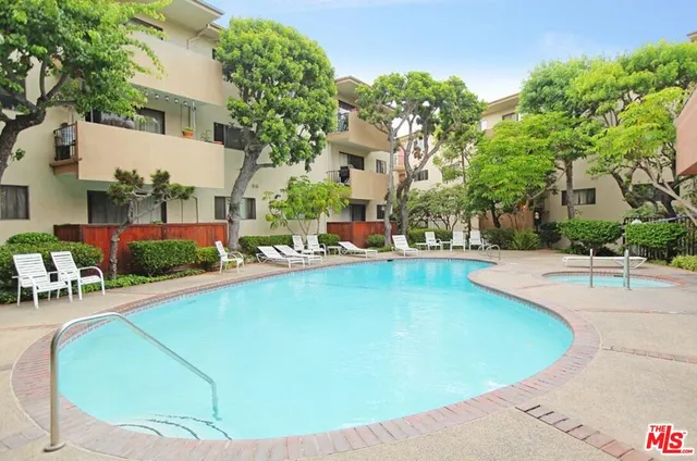 $2,500 | 5000 South Centinela Avenue, Unit 325, Los Angeles, CA 90066